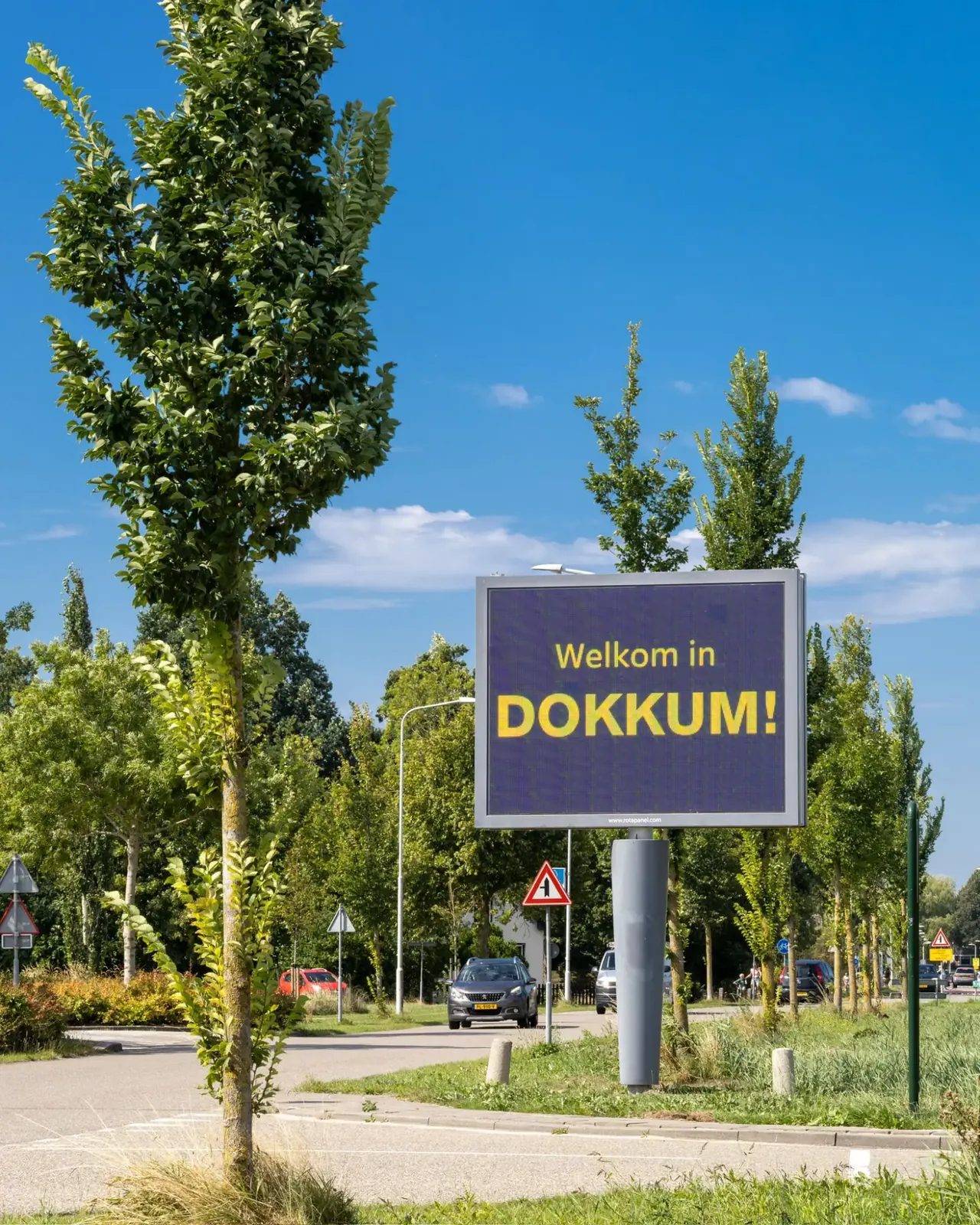 LED-scherm Hogedijken met de tekst Welkom in Dokkum